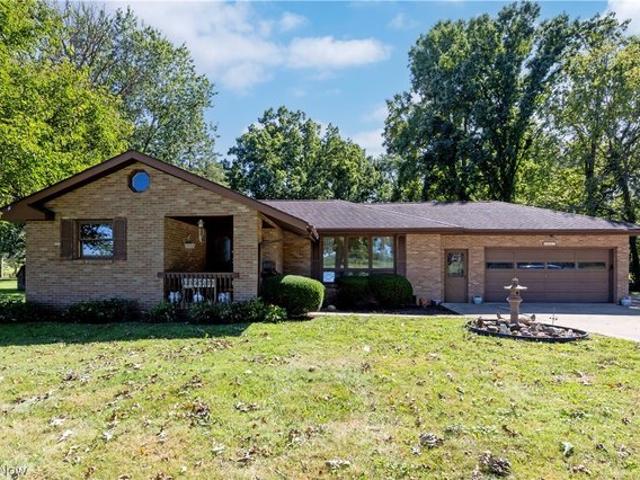 House for sale in Apple Creek, Wayne County