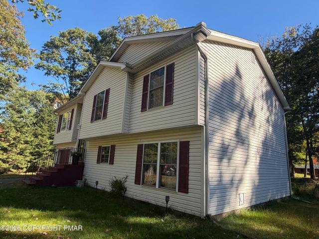 House for sale in Stillwater Lakes, Coolbaugh Township