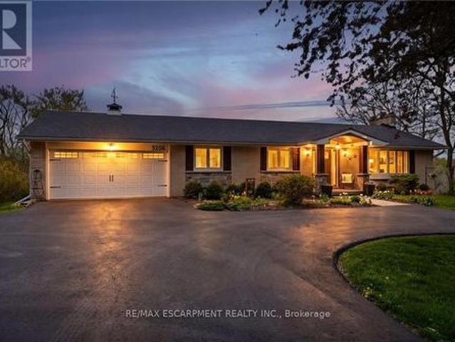 House for sale in Burlington, Ontario