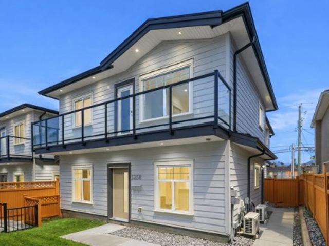 Duplex for sale in Burnaby, British Columbia