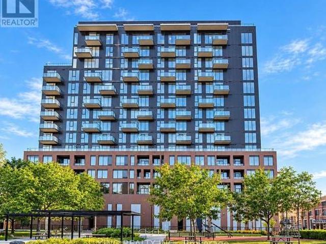 Condo for sale in South Parkdale, Toronto