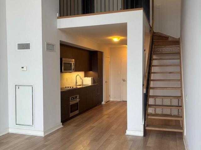 Condo for rent in Toronto, Golden Horseshoe