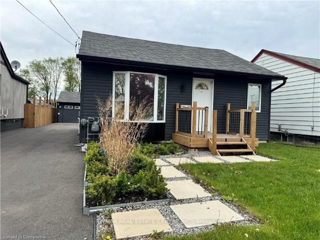 House for sale in Ancaster, Ontario