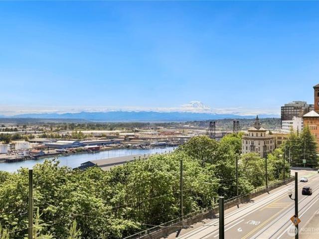Condo for sale in Tacoma, Washington