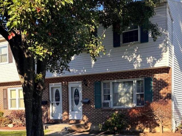 Townhouse for sale in Fleetwood, Berks County