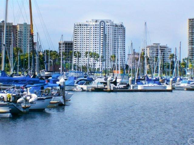 Condo for sale in Long Beach, California