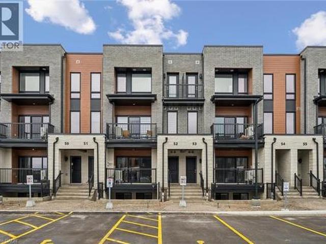 Townhouse for sale in Laurentian Hills, Kitchener
