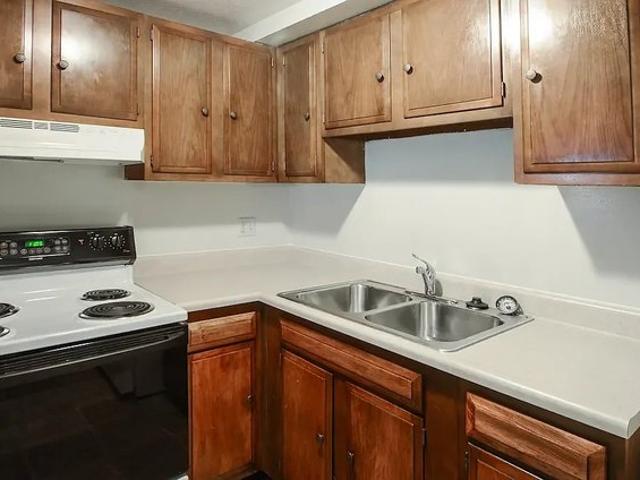 House for sale in Elyria, Ohio