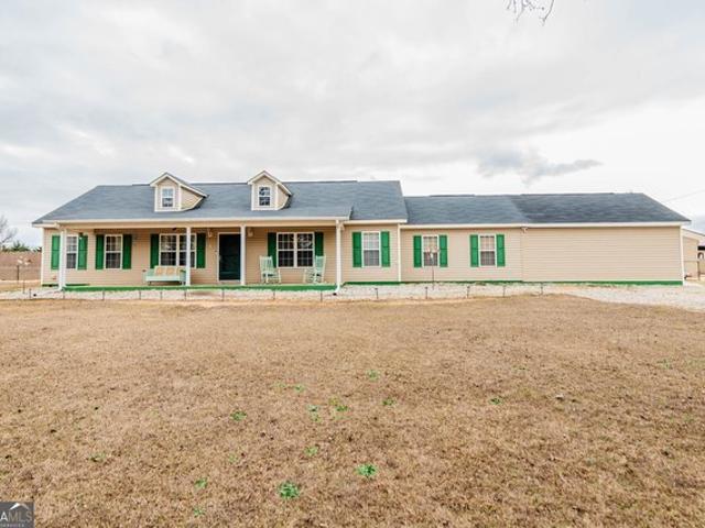 House for sale in Byron, Georgia