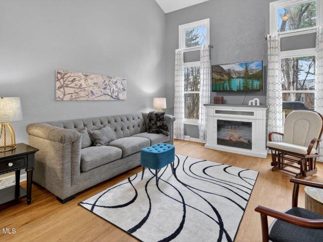 Townhouse for sale in Guilderland, New York