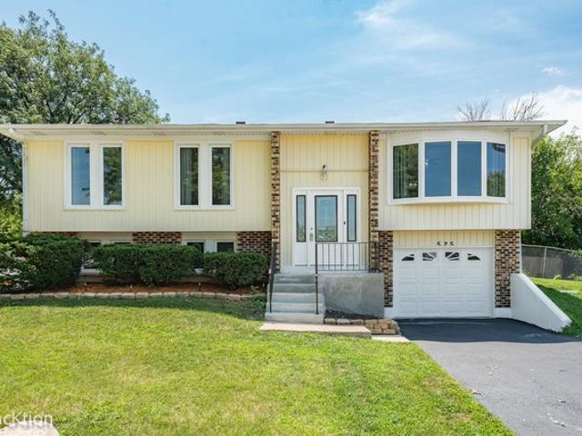 House for sale in Bolingbrook, Illinois