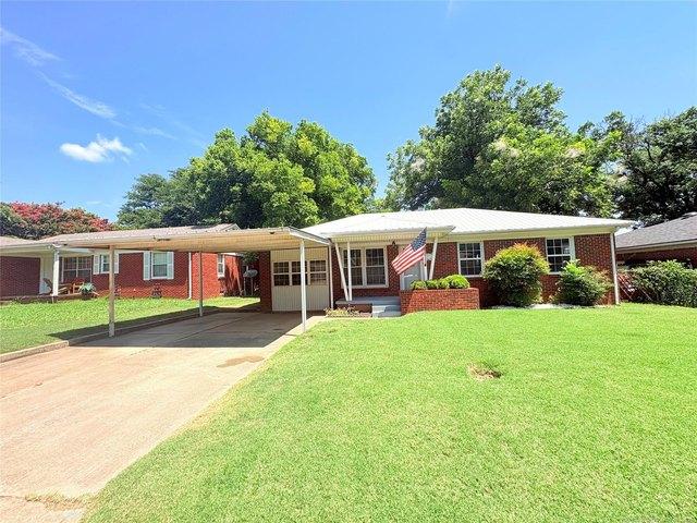 House for sale in Carter, Oklahoma