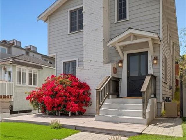 House for sale in Manhattan Beach, California