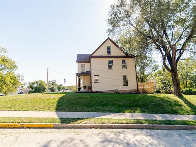 House for sale in Atchison, Atchison County