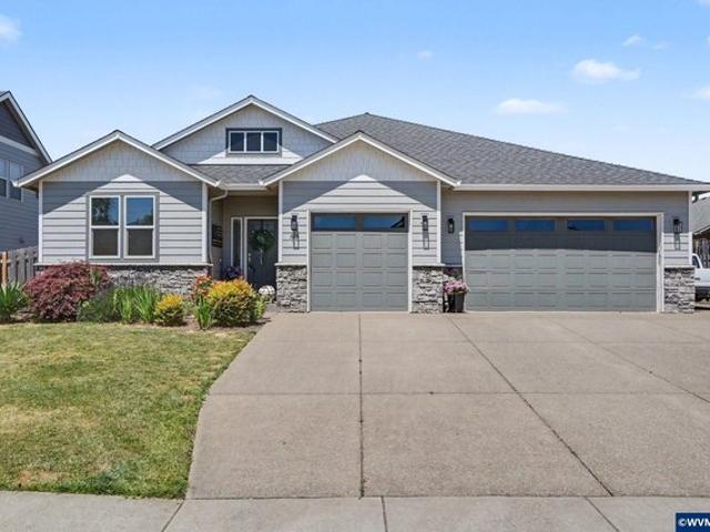 House for sale in Oregonia
