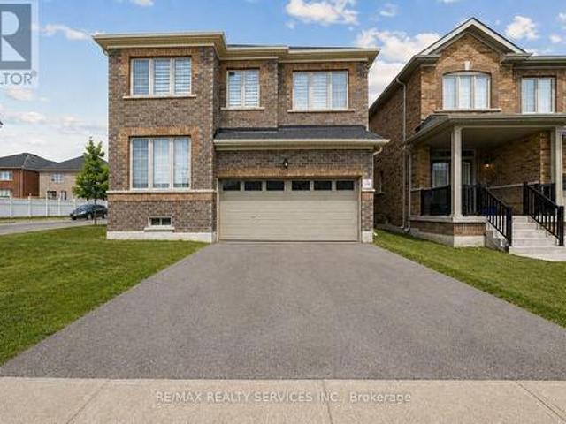 House for sale in Fieldgate, Shelburne