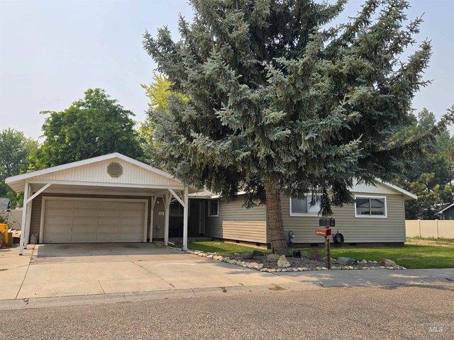 House for sale in Oregonia