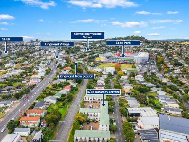Townhouse for sale in Balmoral