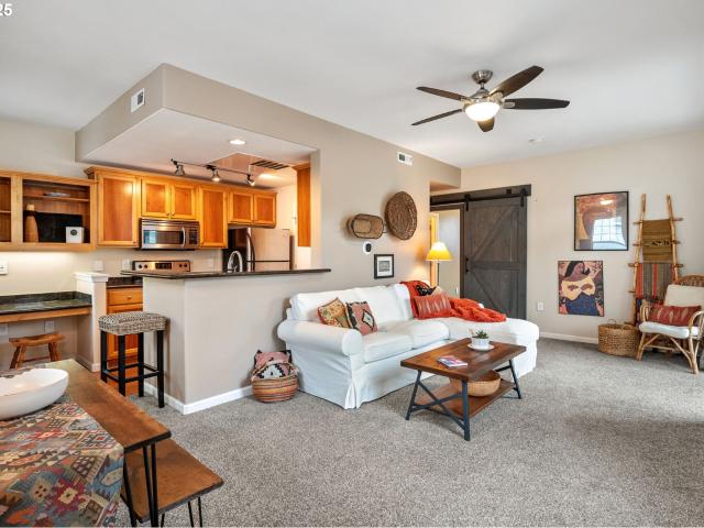 Condo for sale in West Linn