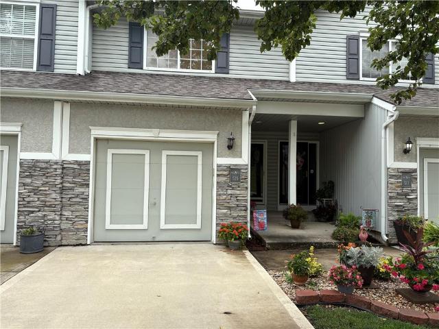 Townhouse for sale in Blue Springs Townhouse for sale in Blue Springs