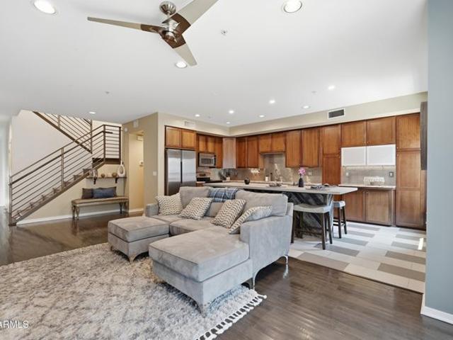 Townhouse for sale in Tempe, Arizona