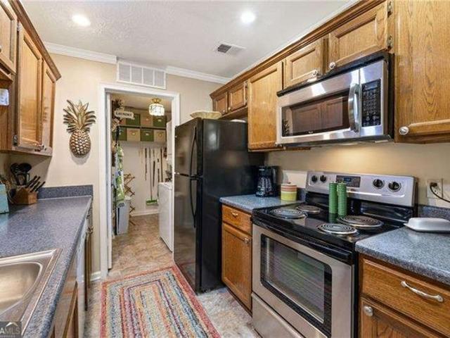 Condo for sale in Roswell, Georgia
