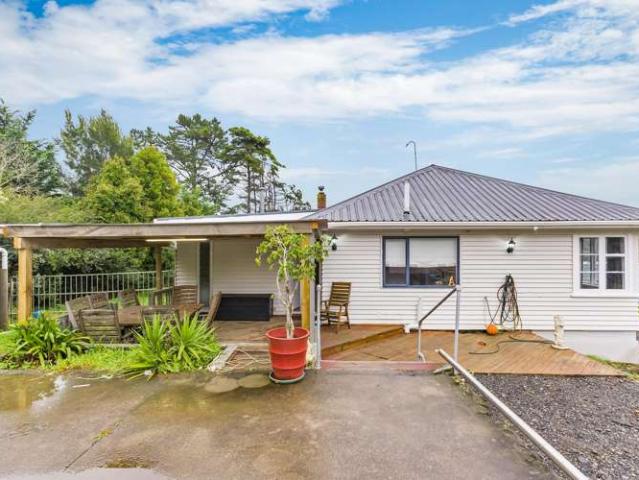 Property for sale in Awhitu