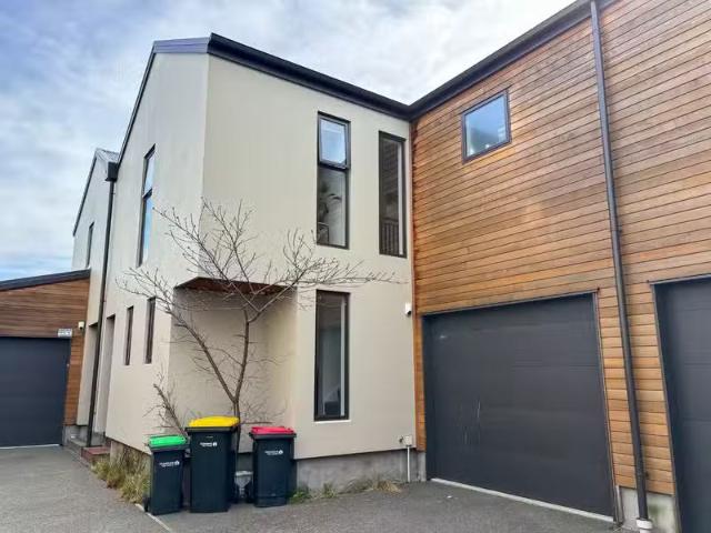 House for rent in Heathcote, Canterbury