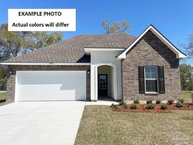 House for sale in Pace, Florida
