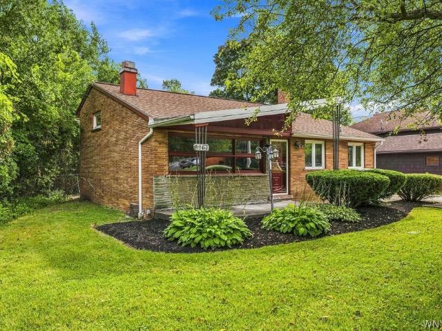 House for sale in Niagara, New York