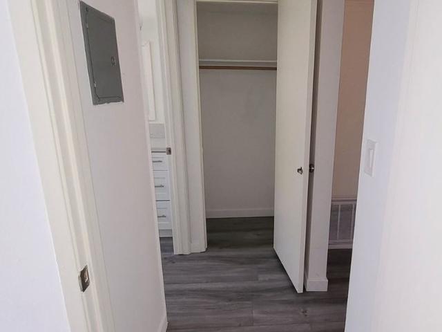 Apartment for rent in Canoga Park, California