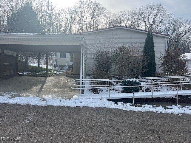 House for sale in Magnolia, Ohio