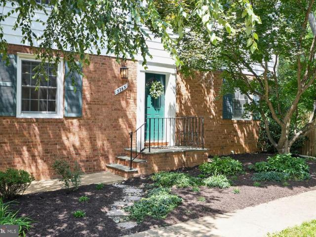 Townhouse for sale in Virginia