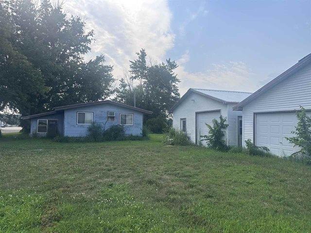 House for sale in Riverside, Iowa
