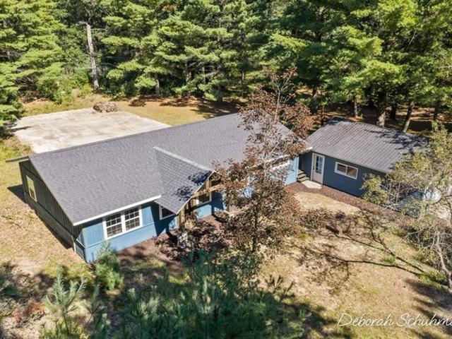 House for sale in White Cloud, Michigan