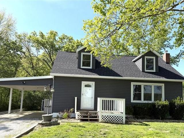 House for sale in Monroe, Illinois