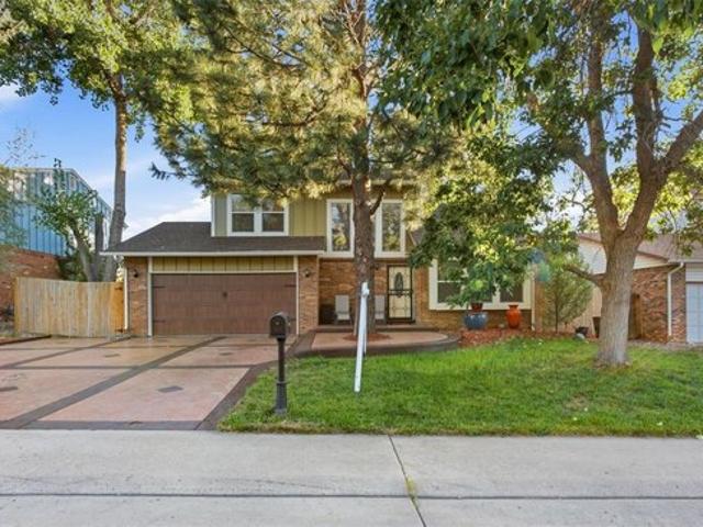 House for sale in Arapahoe, Colorado