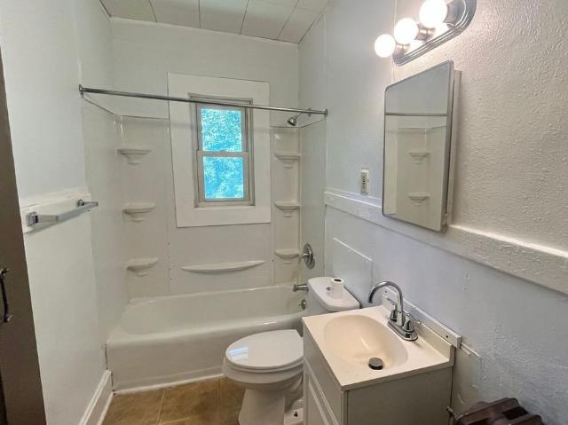 Apartment for rent in Alton, Illinois