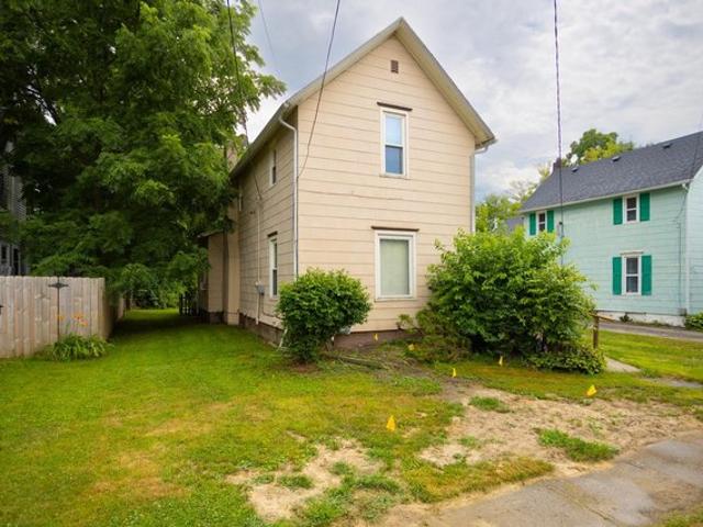 House for sale in Owosso, Michigan