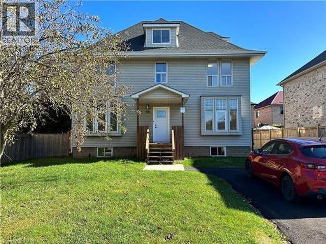 House for rent in Ancaster, Ontario