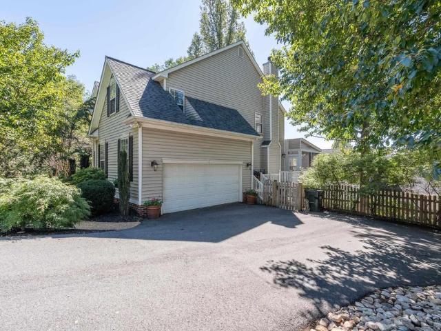 House for sale in Fontana, Pantops