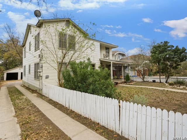 House for sale in Leesville, Texas