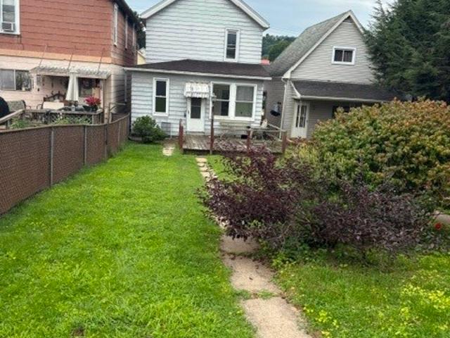 House for sale in Vandergrift Heights, Vandergrift