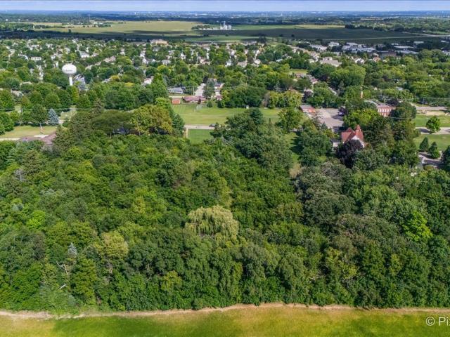 Land for sale in Elburn, Illinois