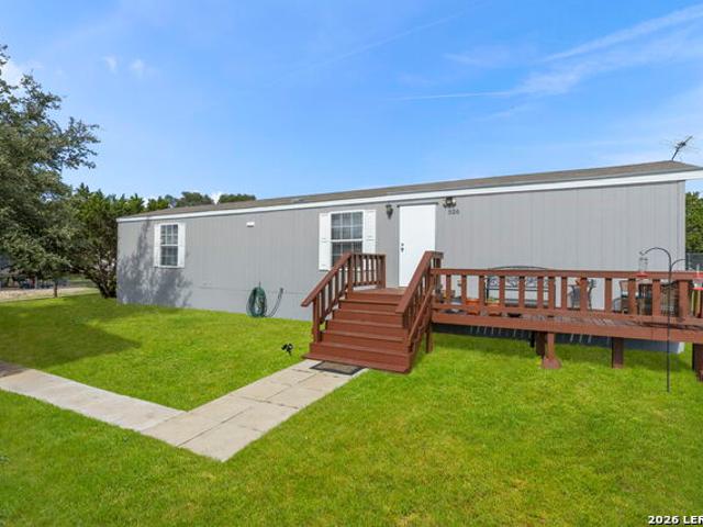House for sale in Holiday Village, Bandera