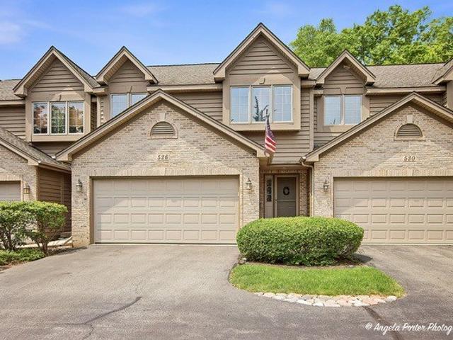 Townhouse for sale in Mchenry, Illinois
