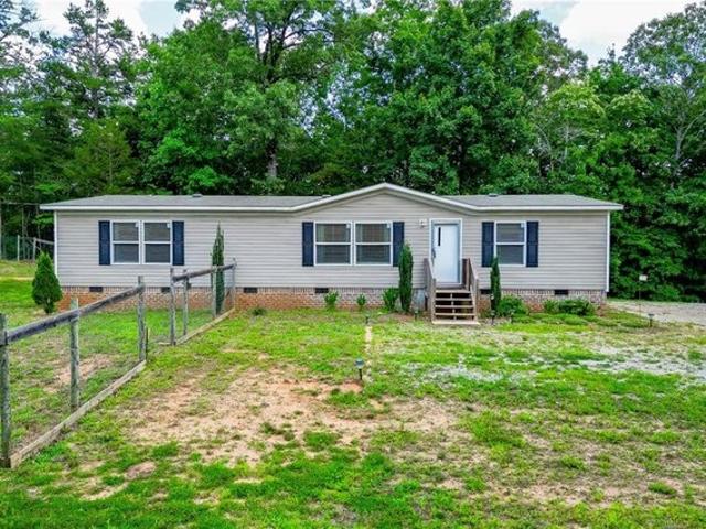 House for sale in Cleveland, Georgia