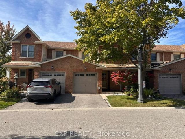 Condo for rent in Aurora, Golden Horseshoe