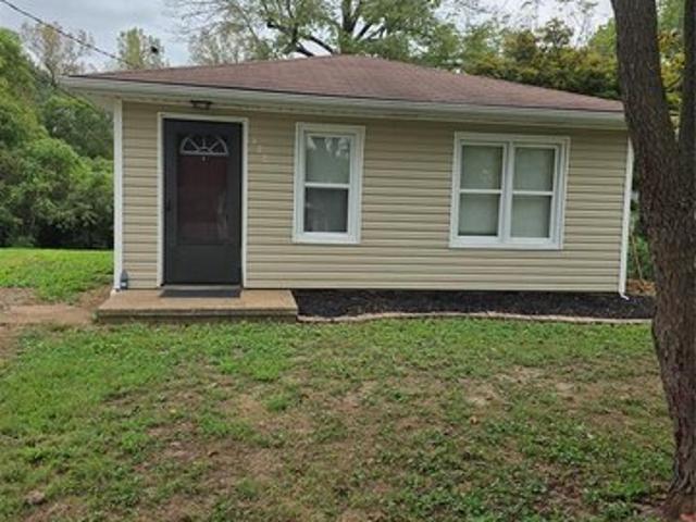 House for sale in Belleville, Saint Clair County