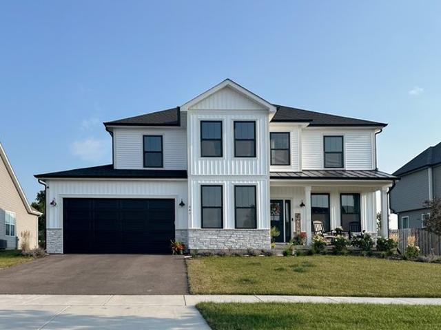 House for sale in Mchenry, Illinois